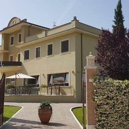 Giga Hotel Villa Santa Lucia 외부 사진